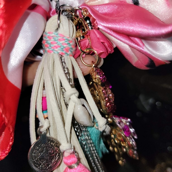 Pink crystal flamingo tassels bow purse charm Keychain - Picture 3 of 8